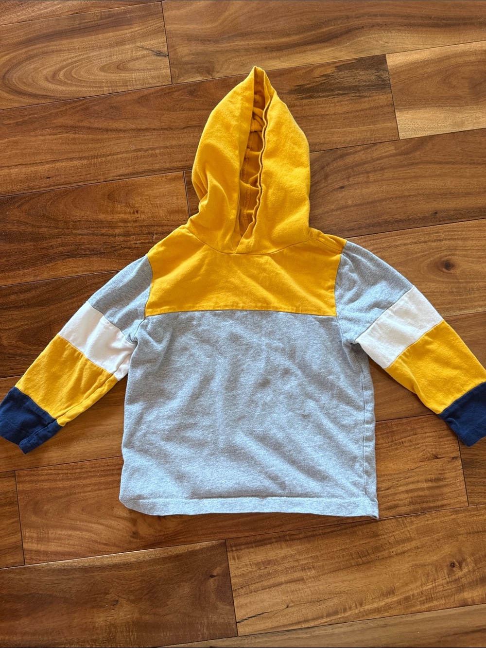 Hanna Andersson Yellow, Light Gray & Navy Colorblock Hooded Pullover
